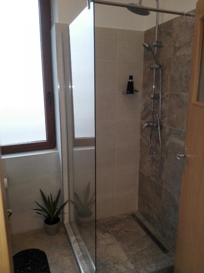 A. Einstein 9A Apartament Cluj-Napoca Zimmer foto